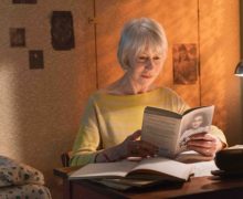 Cinegiornale.net annefrank-vite-parallele-la-voce-di-helen-mirren-racconta-220x180 #AnneFrank. Vite parallele, la voce di Helen Mirren racconta Cinema News  