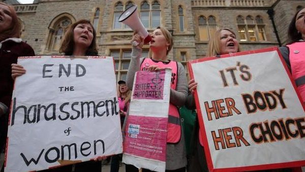 Cinegiornale.net leggi-anti-aborto-usa-non-si-girera-in-georgia-e-louisiana-600x339 Leggi anti-aborto USA: non si girerà in Georgia e Louisiana. Cinema News Serie-tv  