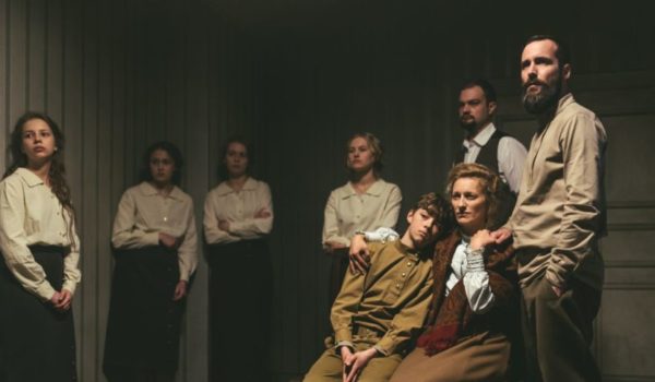 Cinegiornale.net gli-ultimi-zar-recensione-della-docu-serie-targata-netflix-600x350 Gli ultimi zar: recensione della docu-serie targata Netflix News Recensioni Serie-tv  