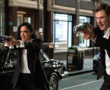Cinegiornale.net men-in-black-international-la-clip-nel-deserto-con-chris-hemsworth-e-tessa-thompson-220x180 Men In Black: International, la clip nel deserto con Chris Hemsworth e Tessa Thompson Cinema News  