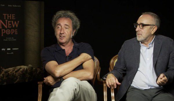 Cinegiornale.net festival-di-venezia-2019-il-cast-di-the-new-pope-e-il-regista-paolo-sorrentino-si-divertono-sul-red-carpet-600x350 Festival di Venezia 2019: il cast di The New Pope e il regista Paolo Sorrentino si divertono sul red carpet News Serie-tv  