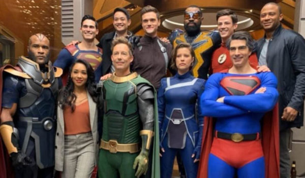 Cinegiornale.net crisis-on-infinite-earths-flash-black-lightning-due-superman-e-altri-supereroi-in-una-nuova-epica-foto-di-gruppo-600x350 Crisis on Infinite Earths: Flash, Black Lightning, due Superman e altri supereroi in una nuova epica foto di gruppo News Serie-tv  