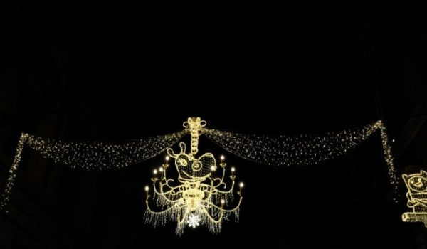 Cinegiornale.net cartoon-christmas-lights-il-23-novembre-accese-le-luminarie-natalizie-in-via-dei-condotti-600x350 Cartoon Christmas Lights, il 23 Novembre accese le luminarie natalizie  in Via dei Condotti Cinema News  