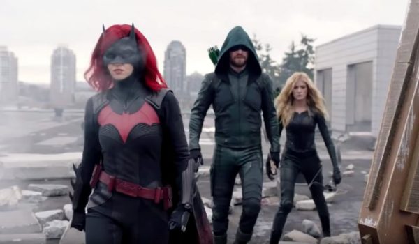 Cinegiornale.net crisis-on-infinite-earths-i-supereroi-dellarrowverse-entrano-in-azione-nel-full-trailer-del-crossover-600x350 Crisis on Infinite Earths: i supereroi dell’Arrowverse entrano in azione nel full trailer del crossover News Serie-tv  