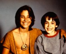 Cinegiornale.net la-storia-infinita-compie-35-anni-che-fine-hanno-fatto-i-piccoli-protagonisti-220x180 La Storia Infinita compie 35 anni, che fine hanno fatto i piccoli protagonisti? Cinema News  