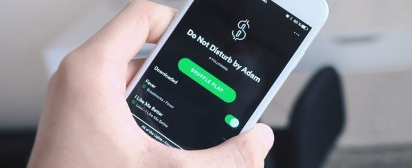 Cinegiornale.net spotify-netflix-raccontera-le-origini-della-celebre-piattaforma-in-una-nuova-serie-600x245 Spotify: Netflix racconterà le origini della celebre piattaforma in una nuova serie News Serie-tv  