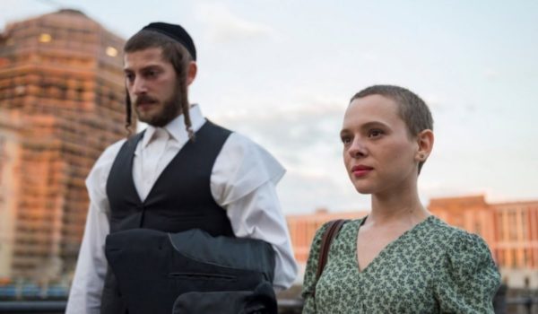 Cinegiornale.net unorthodox-analisi-e-recensione-della-nuova-serie-netflix-600x350 Unorthodox: analisi e recensione della nuova serie Netflix News Recensioni Serie-tv  