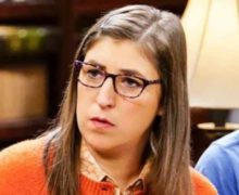 Cinegiornale.net call-me-kat-una-nuova-serie-prodotta-da-jim-parsons-con-mayim-bialik-220x180 Call Me Kat: una nuova serie prodotta da Jim Parsons con Mayim Bialik News  