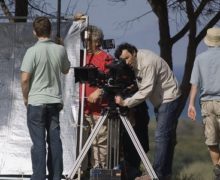 Cinegiornale.net deroga-allobbligo-di-uscita-in-sala-per-lammissione-ai-benefici-della-legge-220-2016-destinati-alle-opere-cinematografiche-1-220x180 Deroga all’obbligo di uscita in sala per l’ammissione ai benefici della Legge 220/2016 destinati alle opere cinematografiche News  