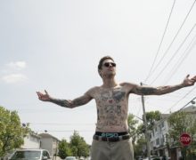 Cinegiornale.net il-re-di-staten-island-il-trailer-del-film-di-judd-apatow-220x180 Il Re di Staten Island: il trailer del film di Judd Apatow News  