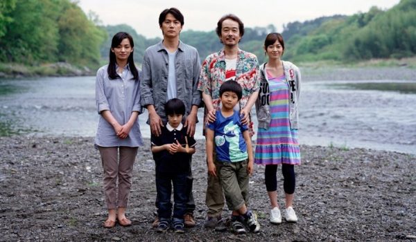 Cinegiornale.net father-and-son-lulu-wang-regista-del-remake-americano-600x350 Father and son: Lulu Wang regista del remake americano News  