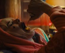 Cinegiornale.net spontaneous-il-trailer-esplosivo-del-nuovo-film-con-katherine-langford-220x180 Spontaneous | il trailer ‘esplosivo’ del nuovo film con Katherine Langford Cinema News  