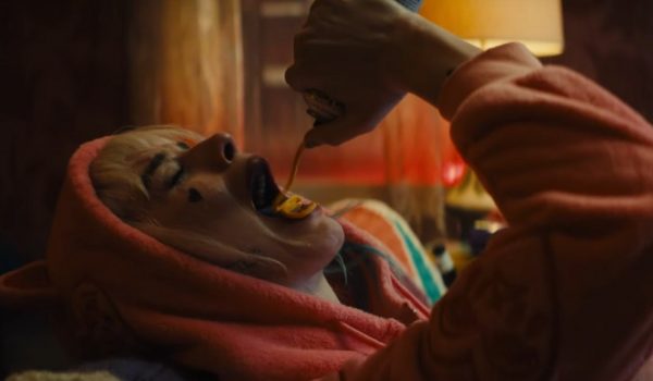 Cinegiornale.net spontaneous-il-trailer-esplosivo-del-nuovo-film-con-katherine-langford-600x350 Spontaneous | il trailer ‘esplosivo’ del nuovo film con Katherine Langford Cinema News  