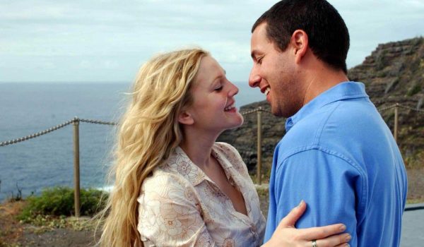 Cinegiornale.net 50-volte-il-primo-bacio-la-video-reunion-di-adam-sandler-e-drew-barrymore-600x350 50 volte il primo bacio: la video reunion di Adam Sandler e Drew Barrymore News  