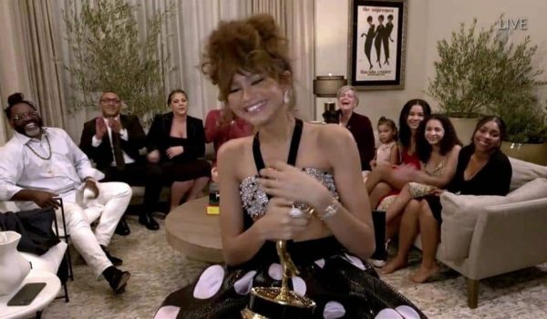 Cinegiornale.net emmy-2020-lattrice-zendaya-entra-nella-storia-600x350 Emmy 2020: l’attrice Zendaya entra nella storia News  