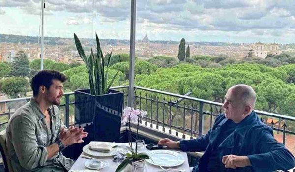 Cinegiornale.net can-yaman-la-rivincita-dellattore-nelle-frasi-del-maestro-ferzan-ozpetek-600x350 Can Yaman | la rivincita dell’attore nelle frasi del Maestro Ferzan Ozpetek News  