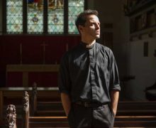 Cinegiornale.net fleabag-il-ritratto-dellhot-priest-realizzato-con-i-lego-220x180 Fleabag: il ritratto dell’Hot Priest realizzato con i Lego News  