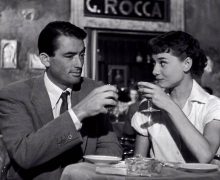Cinegiornale.net vacanze-romane-liconico-film-disponibile-per-la-prima-volta-in-blu-ray-220x180 Vacanze Romane: l’iconico film disponibile per la prima volta in Blu-Ray News  