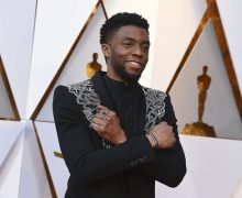 Cinegiornale.net black-panther-disney-omaggia-chadwick-boseman-con-un-logo-speciale-220x180 Black Panther: Disney+ omaggia Chadwick Boseman con un logo speciale News  