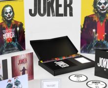 Cinegiornale.net joker-collectors-edition-cosa-contiene-il-cofanetto-in-edizione-limitata-220x180 Joker Collector’s Edition | cosa contiene il cofanetto in edizione limitata? News  