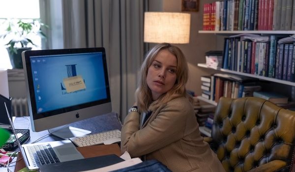 Cinegiornale.net love-anarchy-recensione-della-serie-svedese-netflix-600x350 Love & Anarchy: recensione della serie svedese Netflix News Recensioni Serie-tv  