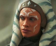 Cinegiornale.net the-mandalorian-rosario-dawson-e-ahsoka-tano-nel-poster-della-serie-220x180 The Mandalorian: Rosario Dawson è Ahsoka Tano nel poster della serie News  