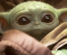 Cinegiornale.net the-mandalorian-baby-yoda-sa-usare-un-potere-di-darth-vader-ecco-quale-220x180 The Mandalorian, Baby Yoda sa usare un potere di Darth Vader: ecco quale News Serie-tv  