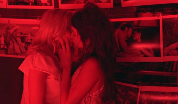 Cinegiornale.net vicky-cristina-barcelona-scarlett-johansson-e-quel-famoso-bacio-con-penelope-cruz-600x350 Vicky Cristina Barcelona: Scarlett Johansson e quel famoso bacio con Penelope Cruz Curiosità News  