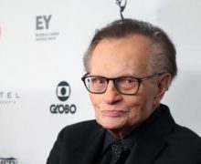 Cinegiornale.net larry-king-ricoverato-per-covid-19-il-celebre-conduttore-televisivo-220x180 Larry King: ricoverato per Covid-19 il celebre conduttore televisivo News  