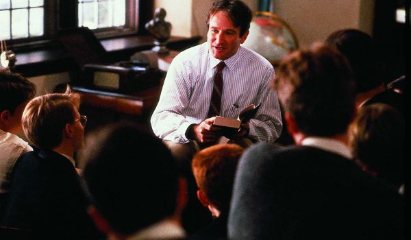 Cinegiornale.net lattimo-fuggente-il-film-piu-amato-di-robin-williams-600x350 L’attimo fuggente: il film più amato di Robin Williams Curiosità News  
