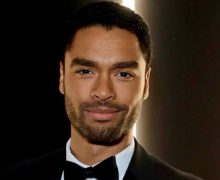 Cinegiornale.net rege-jean-page-lattore-di-bridgerton-sara-il-nuovo-james-bond-220x180 Regé-Jean Page: l’attore di Bridgerton sarà il nuovo James Bond? News  