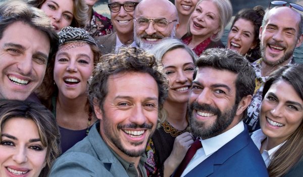 Cinegiornale.net a-casa-tutti-bene-la-serie-gabriele-muccino-dirige-la-sua-prima-serie-tv-sky-original-600x350 A casa tutti bene La serie, Gabriele Muccino dirige la sua prima serie Tv Sky Original News Serie-tv  