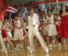 Cinegiornale.net high-school-musical-il-cast-si-riunisce-per-the-disney-family-singalong-220x180 High School Musical: il cast si riunisce per The Disney Family Singalong News  