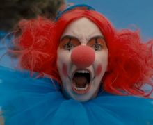 Cinegiornale.net killing-eve-3-eve-e-villanelle-nel-trailer-ufficiale-della-terza-stagione-1-220x180 Killing Eve 3: Eve e Villanelle nel trailer ufficiale della terza stagione News  