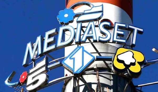 Cinegiornale.net mediaset-conduttrice-stroncata-allimprovviso-e-finito-tutto-in-una-notte-600x350 Mediaset, conduttrice stroncata all’improvviso: è finito tutto in una notte Gossip News  