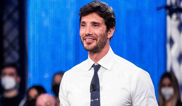 Cinegiornale.net stefano-de-martino-senza-pudore-su-emma-meglio-come-ex-la-rivelazione-e-uno-schiaffo-in-faccia-600x350 Stefano De Martino senza pudore su Emma: “meglio come ex” | La rivelazione è uno schiaffo in faccia Gossip News  