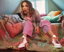 Cinegiornale.net the-girls-ive-been-millie-bobby-brown-star-del-film-netflix-220x180 The Girls I’ve Been: Millie Bobby Brown star del film Netflix News  