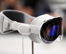 Cinegiornale.net apple-vision-pro-come-il-visore-di-realta-aumentata-cambiera-il-mondo-dellintrattenimento-220x180 Apple Vision Pro: come il visore di realtà aumentata cambierà il mondo dell’intrattenimento News  