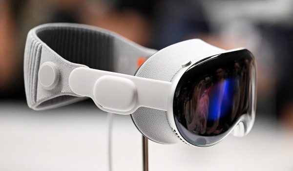 Cinegiornale.net apple-vision-pro-come-il-visore-di-realta-aumentata-cambiera-il-mondo-dellintrattenimento-600x350 Apple Vision Pro: come il visore di realtà aumentata cambierà il mondo dell’intrattenimento News  