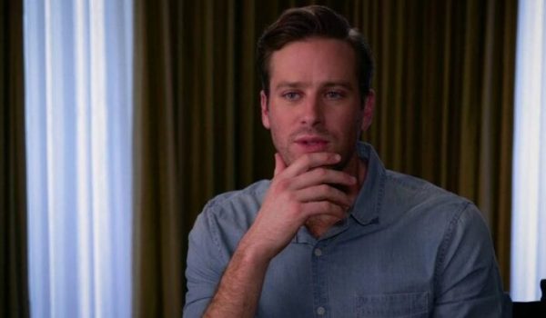Cinegiornale.net armie-hammer-dopo-le-accuse-di-cannibalismo-e-stato-scaricato-dalla-sua-agenzia-600x350 Armie Hammer dopo le accuse di cannibalismo è stato scaricato dalla sua agenzia News  