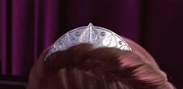 Cinegiornale.net disney-quiz-riconosci-la-regina-della-disney-dalla-sua-corona-600x292 Disney Quiz: riconosci la regina della Disney dalla sua corona News  
