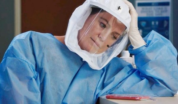 Cinegiornale.net greys-anatomy-17-meredith-con-la-mascherina-anti-covid-nella-prima-immagine-promozionale-600x350 Grey’s Anatomy 17, Meredith con la mascherina anti Covid nella prima immagine promozionale News Serie-tv  