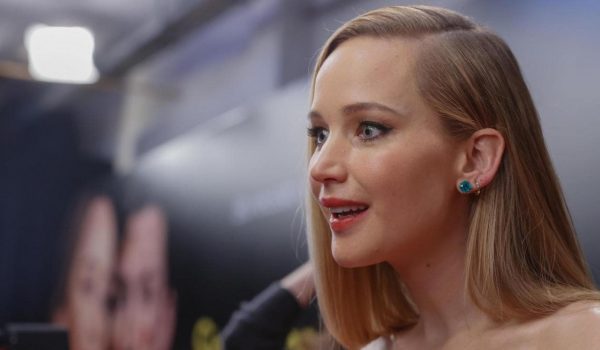 Cinegiornale.net jennifer-lawrence-contro-alcuni-colleghi-mi-fanno-sentire-a-disagio-ecco-i-nomi-600x350 Jennifer Lawrence contro alcuni colleghi: “mi fanno sentire a disagio” | Ecco i nomi Gossip News  
