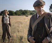 Cinegiornale.net la-nave-sepolta-recensione-del-film-con-ralph-fiennes-e-carey-mulligan-220x180 La nave sepolta: recensione del film con Ralph Fiennes e Carey Mulligan News Recensioni  