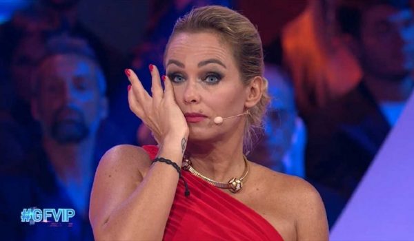 Cinegiornale.net mi-manchera-addio-a-sonia-bruganelli-non-la-vedremo-piu-600x350 “Mi mancherà”: addio a Sonia Bruganelli | Non la vedremo più Gossip News  