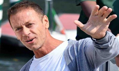 Cinegiornale.net rocco-siffredi-spiazza-sto-girando-con-lui-le-foto-dal-set Rocco Siffredi spiazza: “Sto girando con lui”, le foto dal set Gossip News  