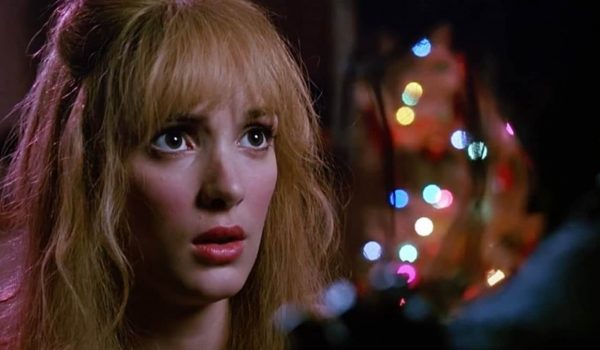 Cinegiornale.net super-bowl-winona-ryder-nello-spot-ispirato-a-edward-mani-di-forbice-600x350 Super Bowl: Winona Ryder nello spot ispirato a Edward mani di forbice News  