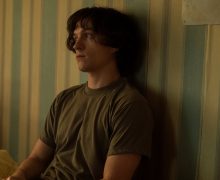 Cinegiornale.net the-crowded-room-tom-holland-risponde-alle-recensioni-negative-sono-come-un-calcio-nei-denti-220x180 The Crowded Room, Tom Holland risponde alle recensioni negative: “Sono come un calcio nei denti” News  