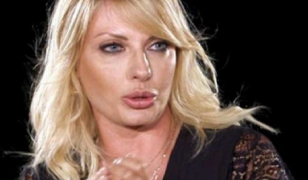 Cinegiornale.net vi-odio-profondamente-manila-nazzaro-si-sfoga-duramente-ecco-le-sue-parole-600x350 “Vi odio profondamente”: Manila Nazzaro si sfoga duramente | Ecco le sue parole Gossip News  