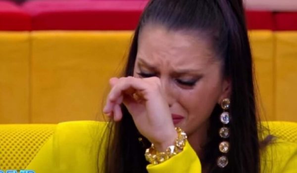 Cinegiornale.net abbandona-la-tv-caos-per-antonella-fiordelisi-era-amatissima-600x350 “Abbandona la TV”: caos per Antonella Fiordelisi| Era amatissima Gossip News  